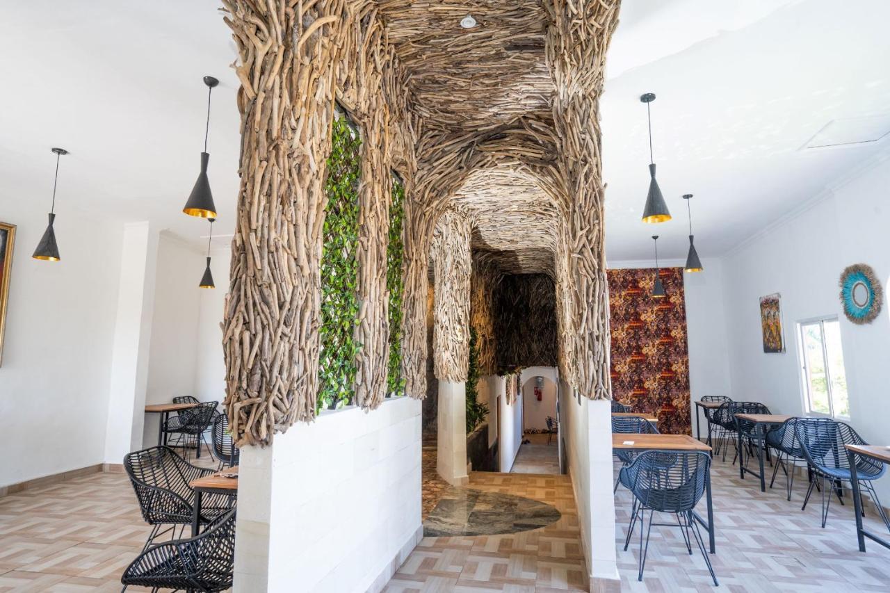 Oki Taru Residence Kuta Lombok Exteriör bild