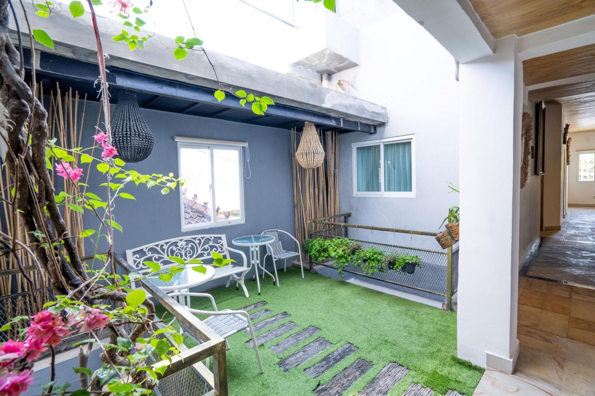 Oki Taru Residence Kuta Lombok Exteriör bild